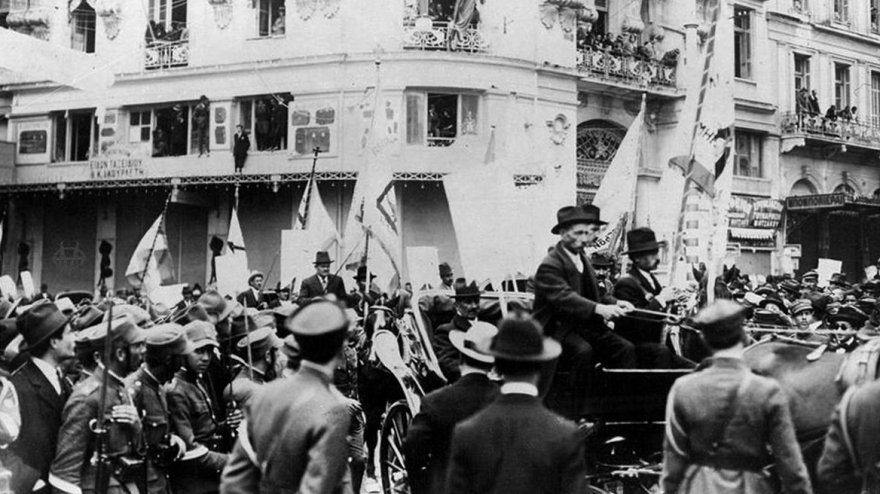 Ένας παράξενος δάσκαλος