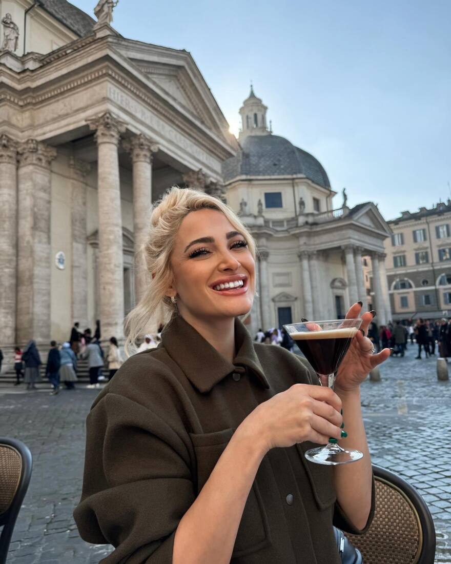 Ιωάννα Τούνη: Η instagrammer πριν και μετά τις πλαστικές επεμβάσεις - Δείτε φωτογραφίες