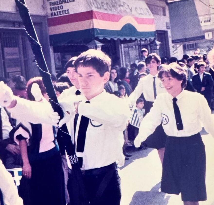 Ηρώ Λούπη: Οι φωτογραφίες που ανέβασε από όταν συμμετείχε σε μαθητική παρέλαση του 1985