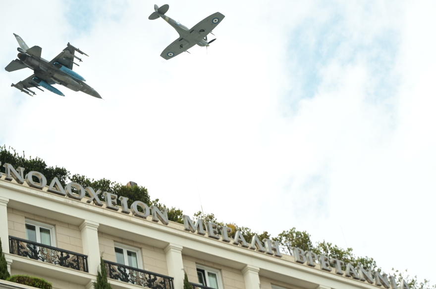 25η Μαρτίου: Μεγαλειώδης η στρατιωτική παρέλαση στην Αθήνα - Δείτε βίντεο και φωτογραφίες