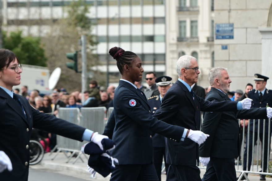 25η Μαρτίου: Μεγαλειώδης η στρατιωτική παρέλαση στην Αθήνα - Δείτε βίντεο και φωτογραφίες