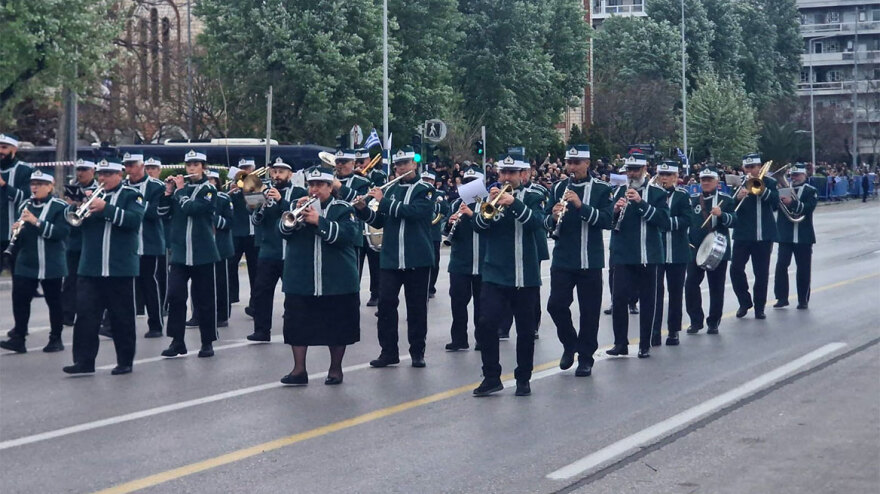 25η Μαρτίου: Με λαμπρότητα ολοκληρώθηκε η μαθητική παρέλαση στη Θεσσαλονίκη - Δείτε βίντεο