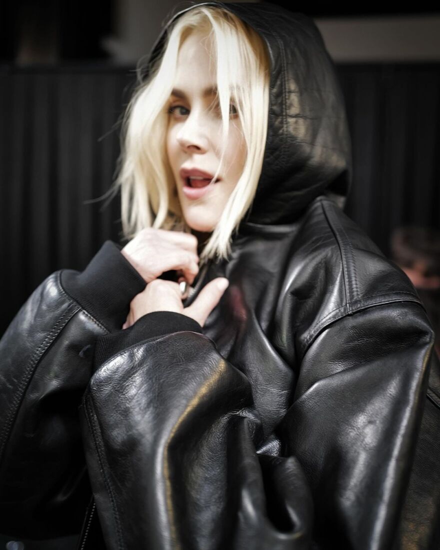 Η Νικόλ Κίντμαν αποχωρίστηκε τα μακριά μαλλιά της - Οι φωτογραφίες που ανέβασε με το νέο της λουκ