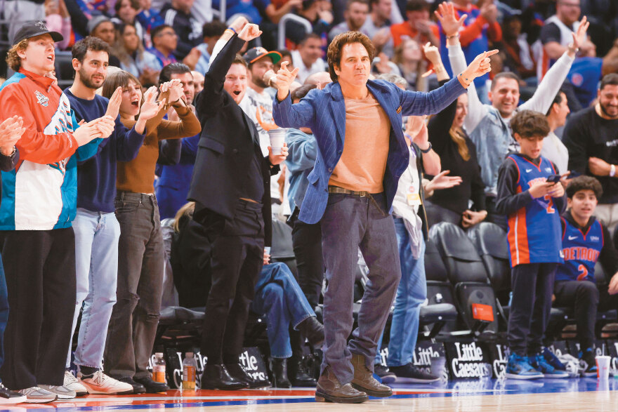 Billionaires με ελληνικές ρίζες επενδύουν στα γήπεδα και ψάχνουν τίτλους από το NBA έως το baseball