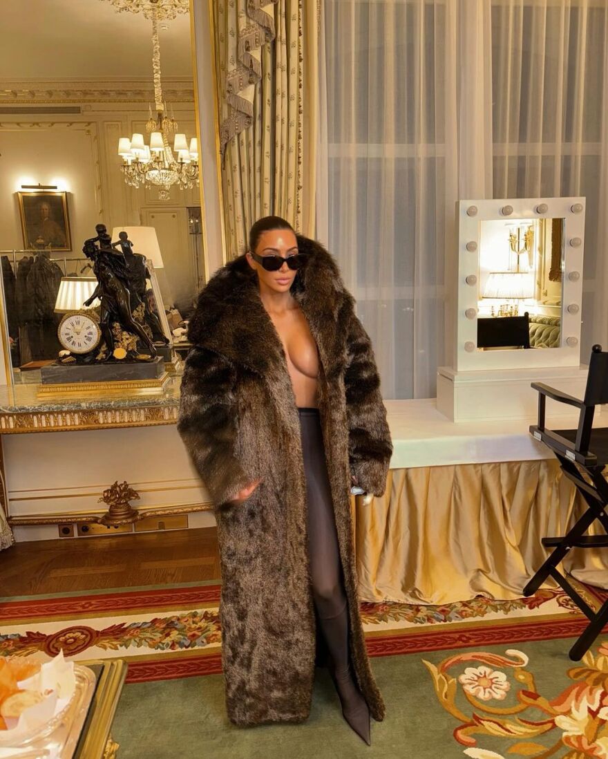 Κιμ Καρντάσιαν: Έγινε Μπιάνκα Σενσόρι - «Τι κάνεις;» της γράφουν για φωτογραφία που ανέβασε στο Instagram