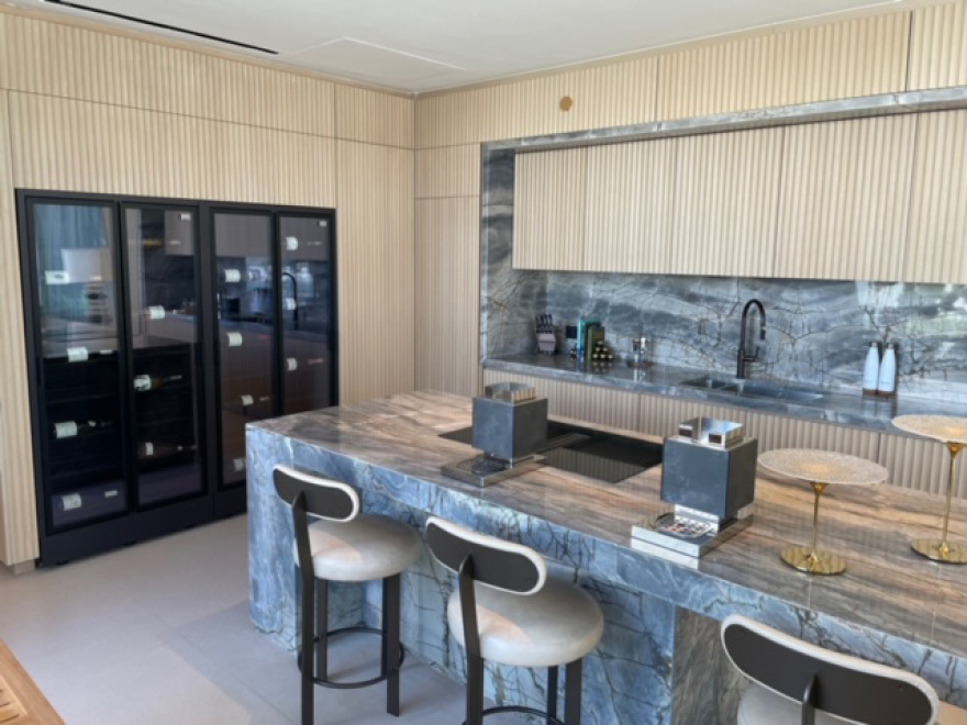 Αυτή είναι η ακριβότερη σουίτα ξενοδοχείου στην Αθηναϊκή Ριβιέρα