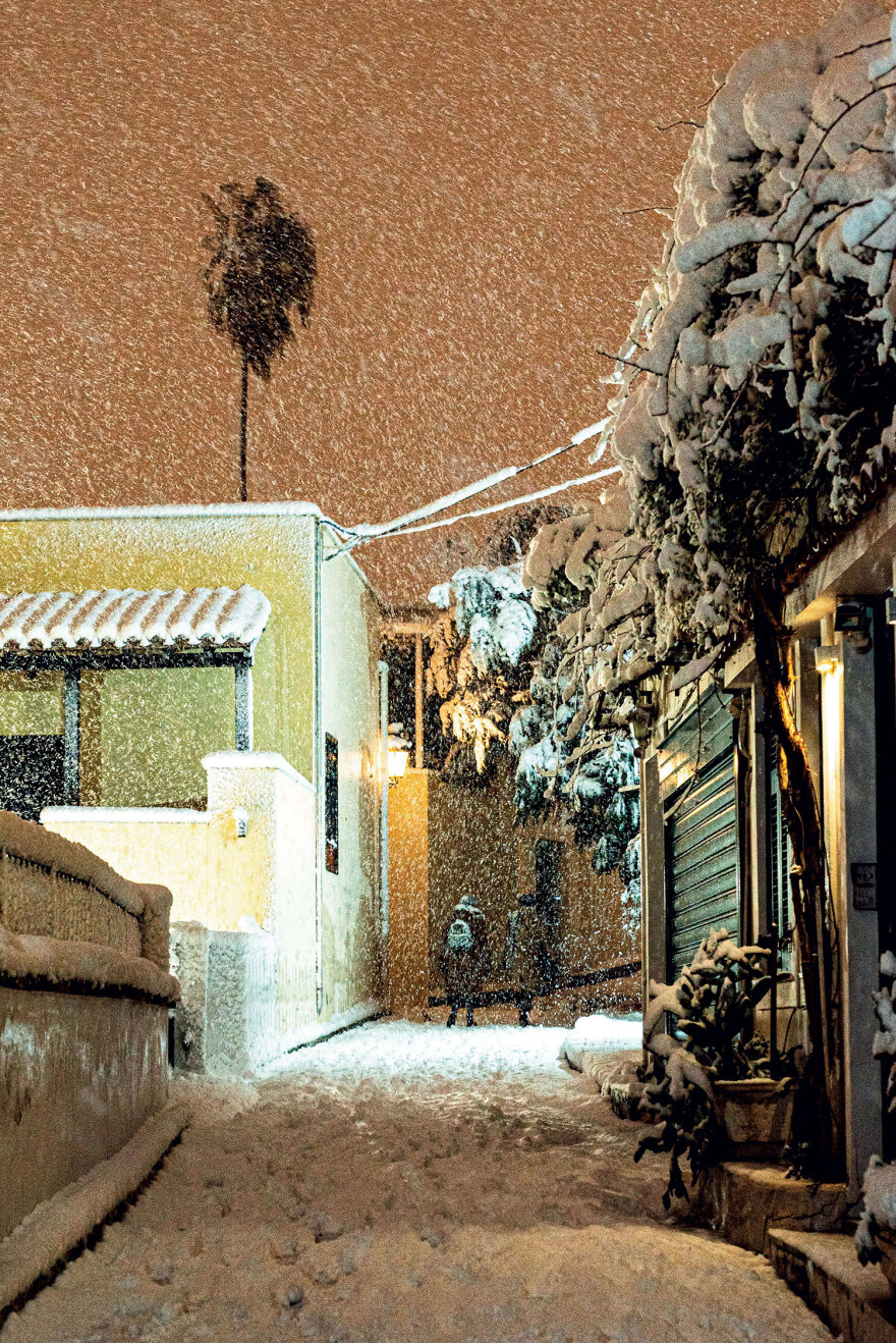 Χλόη Ακριθάκη: Στον τροχό της τέχνης