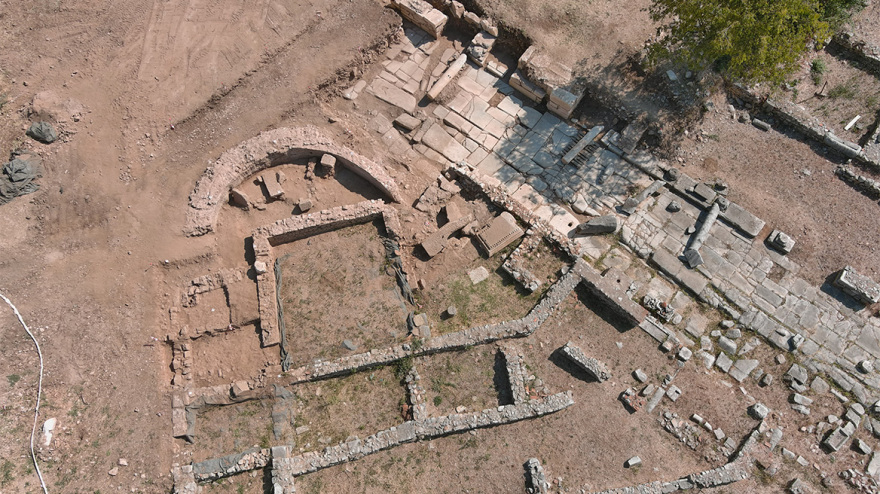 Ανασκαφή Φιλίππων: Φοιτητές του ΑΠΘ ανακάλυψαν κεφαλή αγάλματος του Απόλλωνα - Δείτε φωτογραφίες