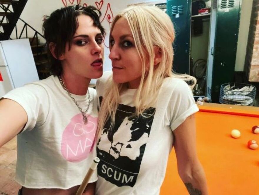 Κρίστεν Στιούαρτ: Είναι έτοιμη να αποκτήσει παιδί με την αρραβωνιαστικιά της