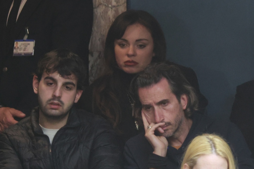 Τραγωδία στα Τέμπη: Στα θεωρεία της Βουλής η επιζήσασα Ευδοκία Τσαγκλή - Φωτογραφίες