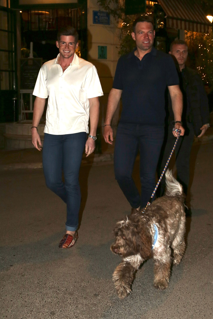 Στέφανος Κασσελάκης: Πάρτι γενεθλίων στου Ψυρρή - Δείτε βίντεο και φωτογραφίες