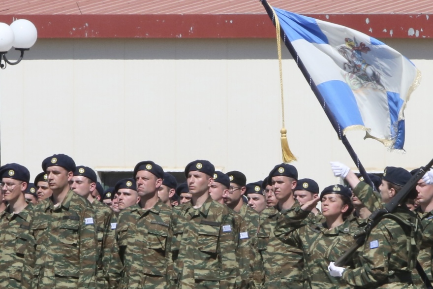 Κασσελάκης: «Συν ένα παιδιά» - Λάθος νούμερο στα κεράκια της τούρτας για τα γενέθλιά του - Βίντεο