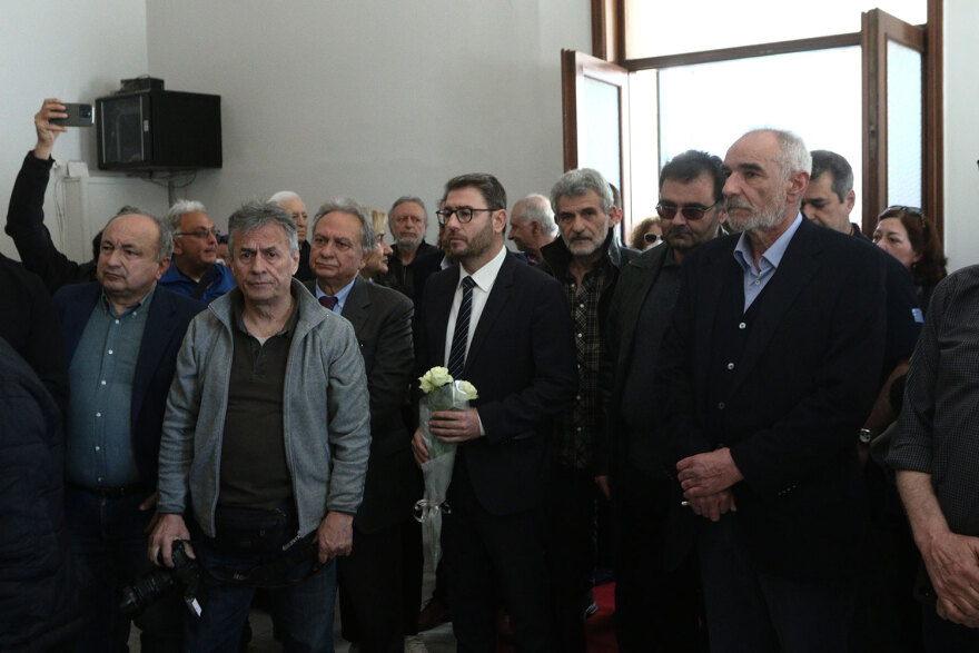 Μιχάλης Χαραλαμπίδης: Με ποντιακά τραγούδια και τιμητικό άγημα Ποντίων το αντίο στο ιστορικό στέλεχος του ΠΑΣΟΚ