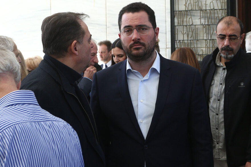 Μιχάλης Χαραλαμπίδης: Με ποντιακά τραγούδια και τιμητικό άγημα Ποντίων το αντίο στο ιστορικό στέλεχος του ΠΑΣΟΚ