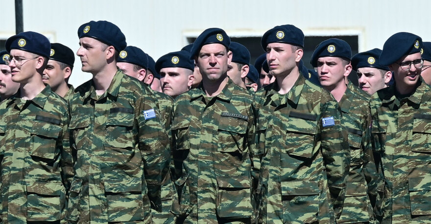 Κασσελάκης: «Συν ένα παιδιά» - Λάθος νούμερο στα κεράκια της τούρτας για τα γενέθλιά του - Βίντεο