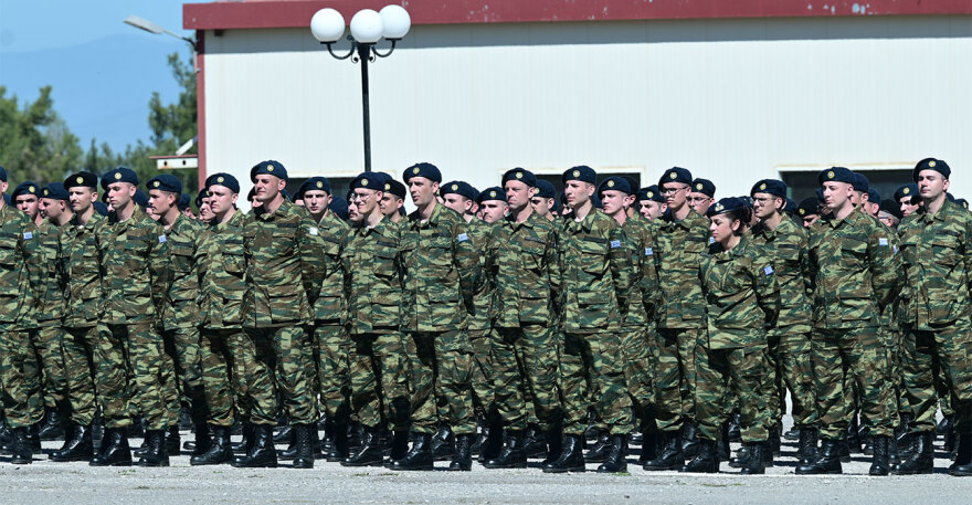 Κασσελάκης: «Συν ένα παιδιά» - Λάθος νούμερο στα κεράκια της τούρτας για τα γενέθλιά του - Βίντεο