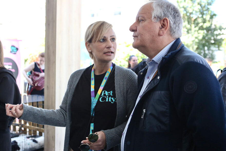 15η Ημέρα Υιοθεσίας Pet City - Topetmou.gr: Ένα σπίτι μια αγκαλιά για κάθε αδεσποτάκι