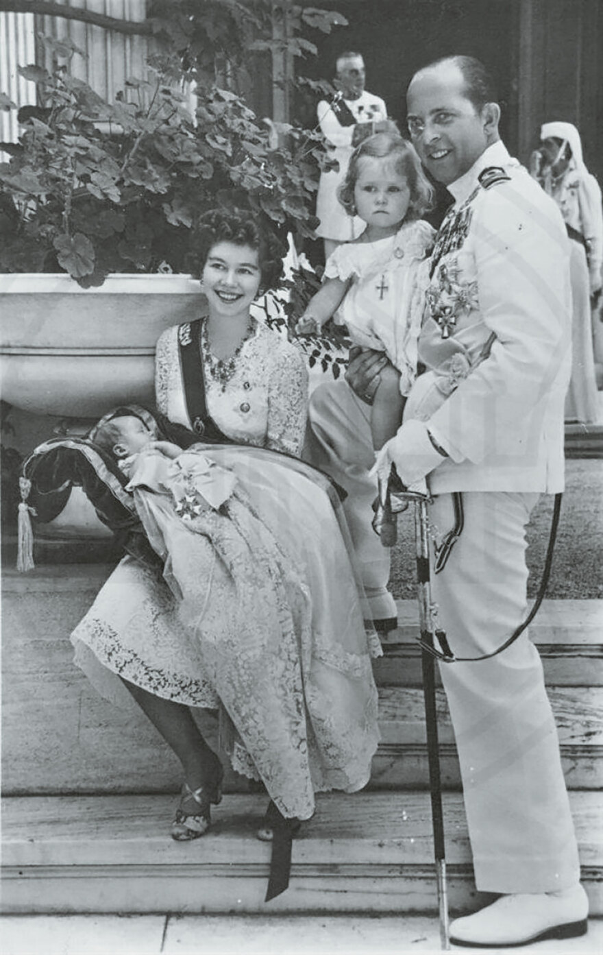 Βασιλικό rebranding: Το site, οι ρετρό φωτογραφίες και τα νέα πρόσωπα που βγαίνουν στο προσκήνιο