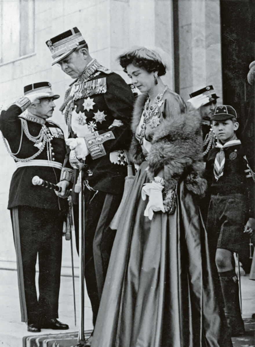 Βασιλικό rebranding: Το site, οι ρετρό φωτογραφίες και τα νέα πρόσωπα που βγαίνουν στο προσκήνιο