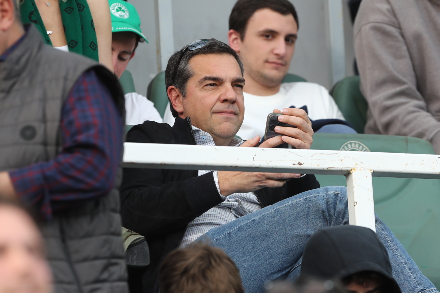 Παναθηναϊκός - ΠΑΟΚ: Στη Λεωφόρο ο Τσίπρας - Φωτογραφία 