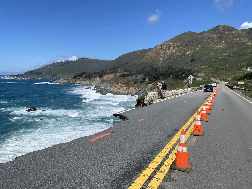 Κλειστός λόγω κατολίσθησης ο εμβληματικός Αυτοκινητόδρομος 1 στην Καλιφόρνια