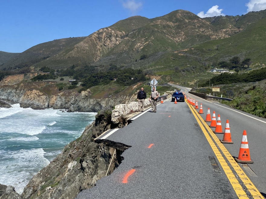 Κλειστός λόγω κατολίσθησης ο εμβληματικός Αυτοκινητόδρομος 1 στην Καλιφόρνια