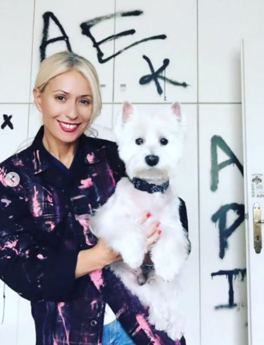 Μαρία Μπακοδήμου: Αποχαιρέτησε τον σκύλο της που τη συντρόφευε για 17 χρόνια - Έχω αποσυντονιστεί αρκετά, γράφει