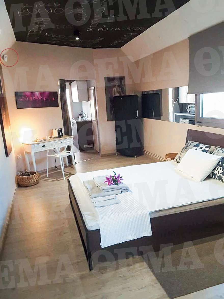 Θεσσαλονίκη: Με αυτή την κρυφή κάμερα ο ιδιοκτήτης διαμερίσματος κατέγραφε τη φοιτήτρια