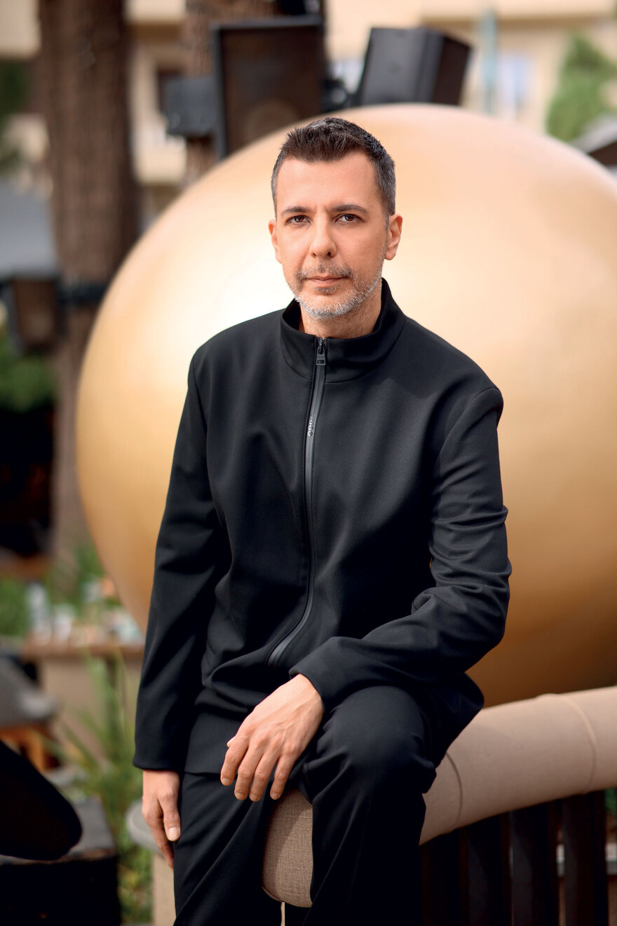 Ποιος είναι ο «The Trivialist»