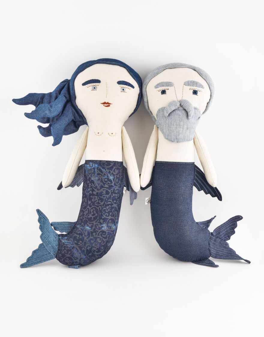 Μουσείο Μπενάκη: Συλλογή με καλλιτεχνικά αντικείμενα από βαμβακερό ύφασμα που φιλοξενεί στο Πωλητήριό του