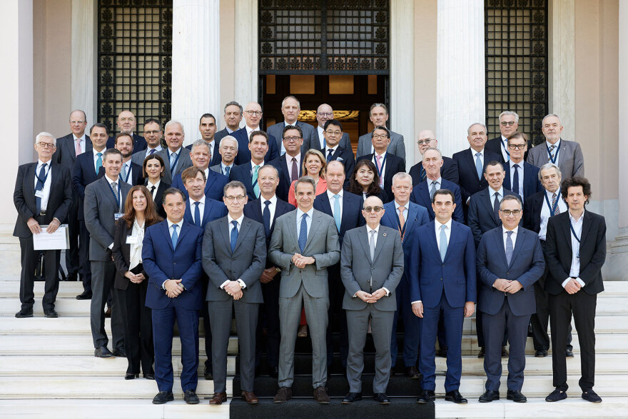 Μητσοτάκης στην ελίτ της φαρμακοβιομηχανίας: Η Ελλάδα θα στηρίξει την καινοτομία - Μπουρλά: Γι' αυτό επιλέξαμε τη χώρα σας