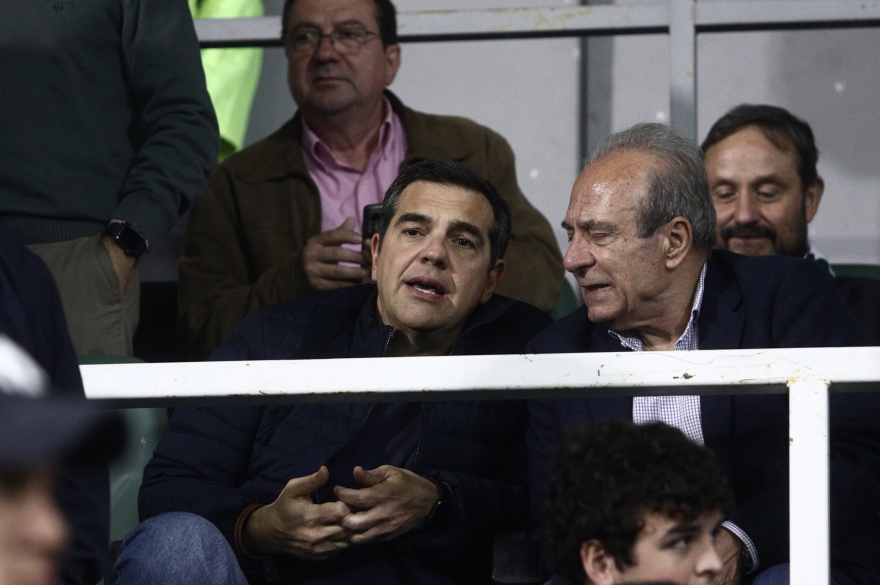 Παναθηναϊκός - ΑΕΚ: Ξανά στο γήπεδο ο Τσίπρας - Φωτογραφία 