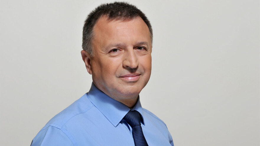 Αυτά είναι τα 13 νέα ονόματα υποψηφίων ευρωβουλευτών του κόμματος του Λοβέρδου