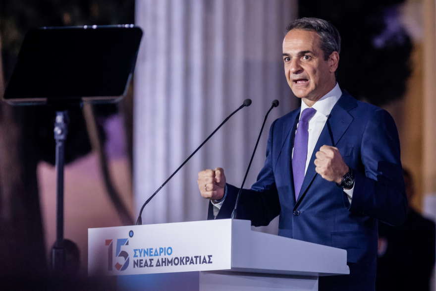 Μητσοτάκης: Τα περιπολικά να γίνονται και ταξί και ασθενοφόρα για τον πολίτη 