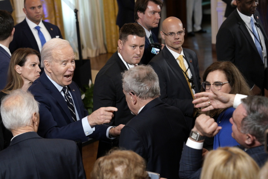 Λευκός Οίκος: Ο Μπαϊντενόπουλος και ο ικαριώτικος από την μπάντα των Ενόπλων Δυνάμεων των ΗΠΑ 