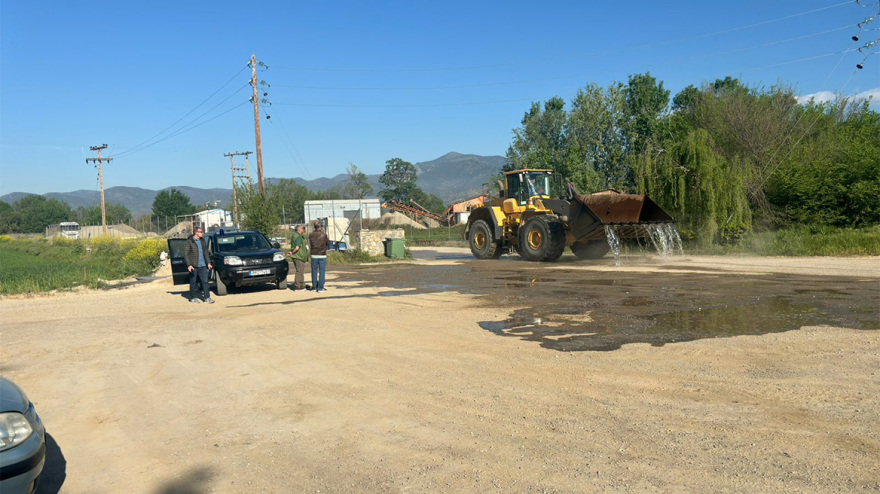 Σε εξέλιξη η δειγματοληψία στα χώματα που μεταφέρθηκαν από τα Τέμπη