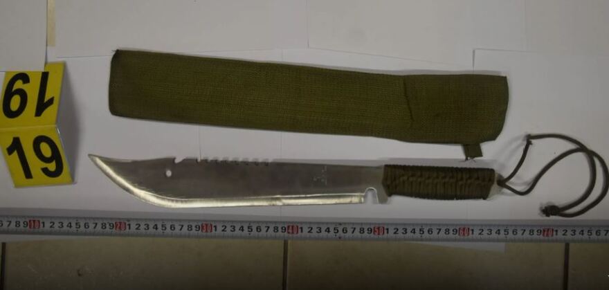 Πάτρα: Συνελήφθησαν δύο αρχαιοκάπηλοι - Κατασχέθηκαν μαχαίρια, σπαθιά και γκλοπ