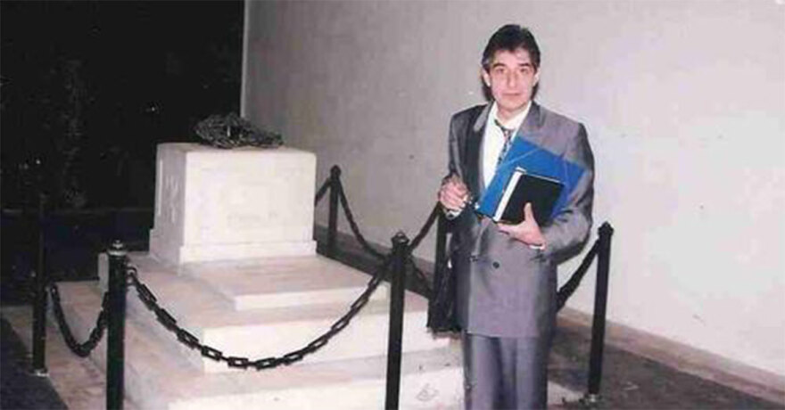 Δημήτρης Λιαντίνης: Ο διανοούμενος που έδωσε τέλος στη ζωή του σε μια σπηλιά του Ταϋγέτου - Τα αναπάντητα ερωτήματα