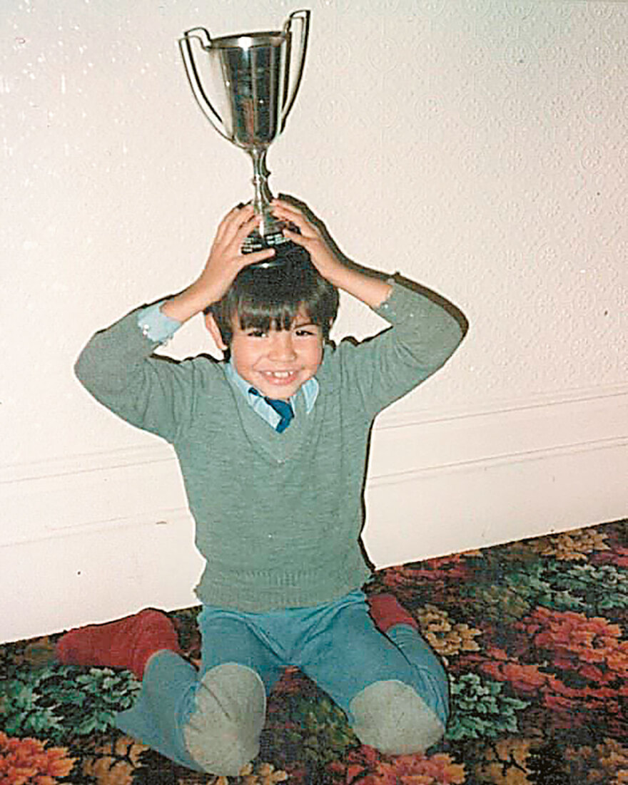 Ντέμης Χασάμπης: Το παιδί θαύμα στο σκάκι που κατέκτησε AI και Google και τον θαυμάζει ο Έλον Μασκ