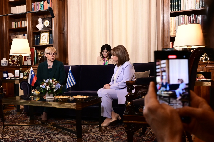 Συνάντηση Σακελλαρόπουλου με την πρόεδρο της Σλοβενίας - Το μενού στο γεύμα του Προεδρικού Μεγάρου