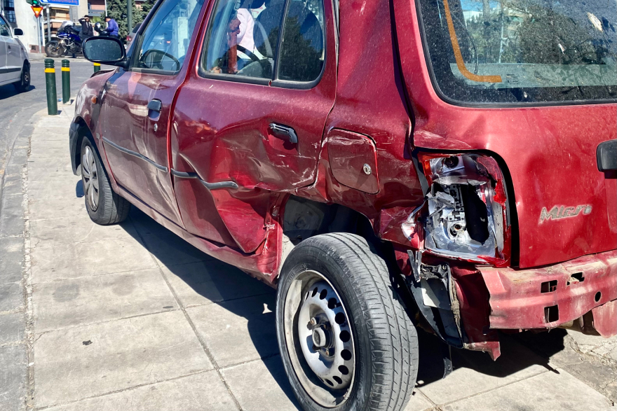 Καραμπόλα 9 οχημάτων στην Αλίμου - Τρεις τραυματίες