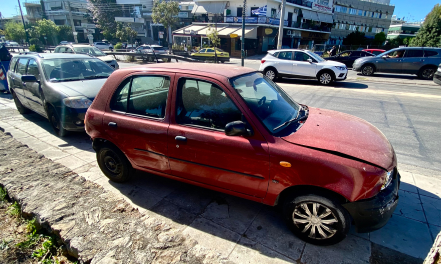 Καραμπόλα 9 οχημάτων στην Αλίμου - Τρεις τραυματίες