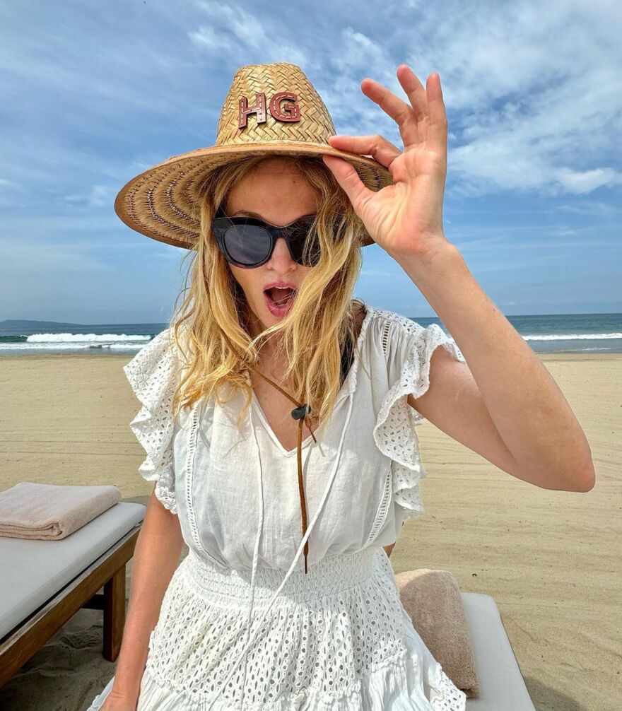 Χέδερ Γκράχαμ: Υποδέχεται την άνοιξη με το μπικίνι της 