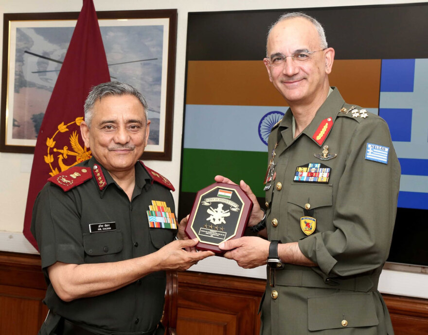 Επίσημη επίσκεψη του αρχηγού ΓΕΕΘΑ στην Ινδία - Υπεγράφη συμφωνία στρατιωτικής συνεργασίας, δείτε φωτογραφίες
