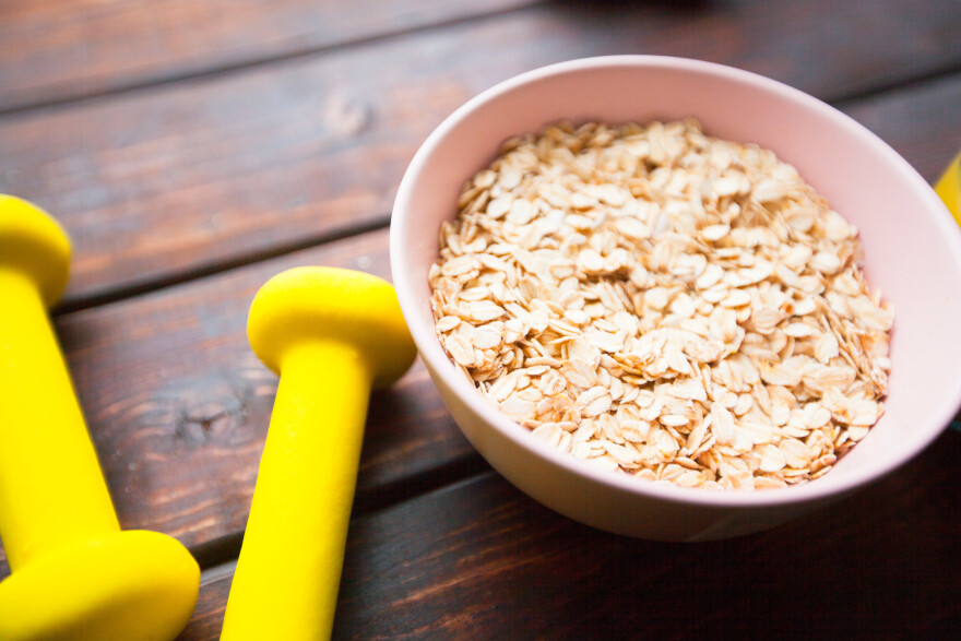 Μπορεί η βρώμη να μας βοηθήσει να χάσουμε βάρος;  To ποτό που συγκρίνουν με το Ozempic στο Tiktok