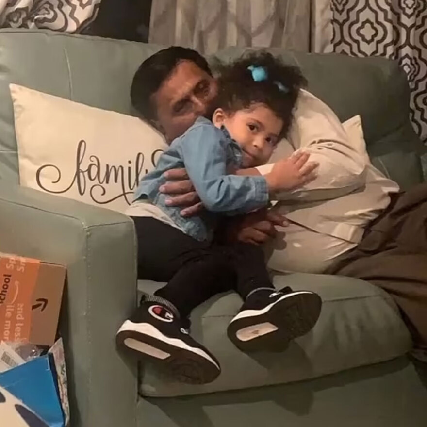 ΗΠΑ: Τρίχρονη βασανίστηκε μέχρι θανάτου κατά τη διάρκεια «εξορκισμού» - «Σ' αγαπώ» είπε στη μαμά της πριν ξεψυχήσει