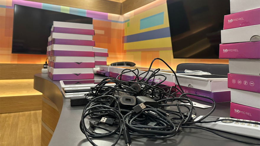 Στα… τάμπλετ η Κουμουνδούρου για τις προκριματικές εκλογές: Όλες οι οδηγίες, δείτε τα εκλογικά κέντρα