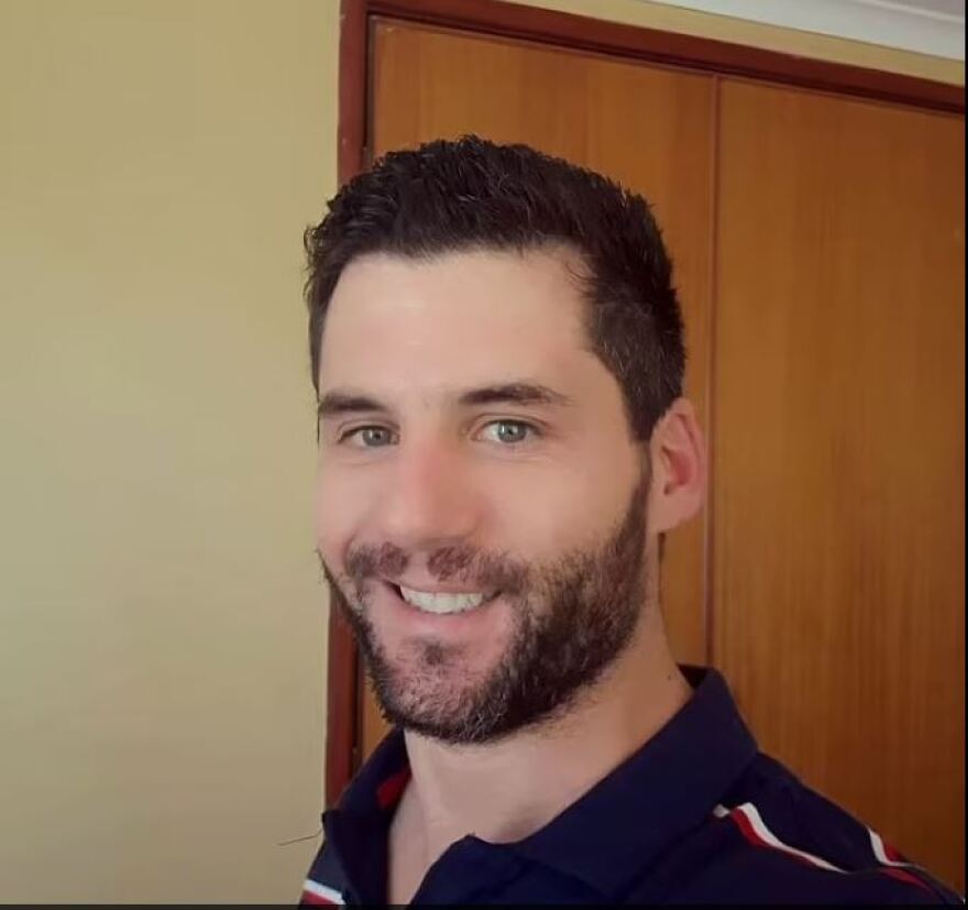 Επίθεση στο Σίνδνεϊ: Σέρφερ, συνοδός και εμμονικός με τα μαχαίρια ο δράστης