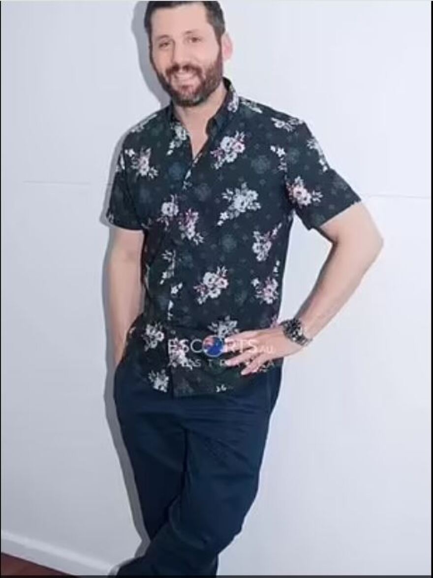 Επίθεση στο Σίνδνεϊ: Σέρφερ, συνοδός και εμμονικός με τα μαχαίρια ο δράστης