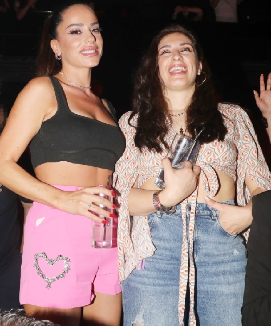 Μαρία Αντωνά: Διασκέδασε στα μπουζούκια λίγο μετά τον χωρισμό από τον Άρη Σοϊλέδη